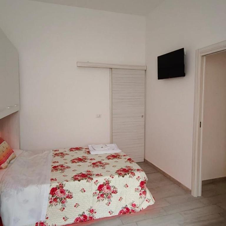Cutelli's House - Two-Bedroom House - 1