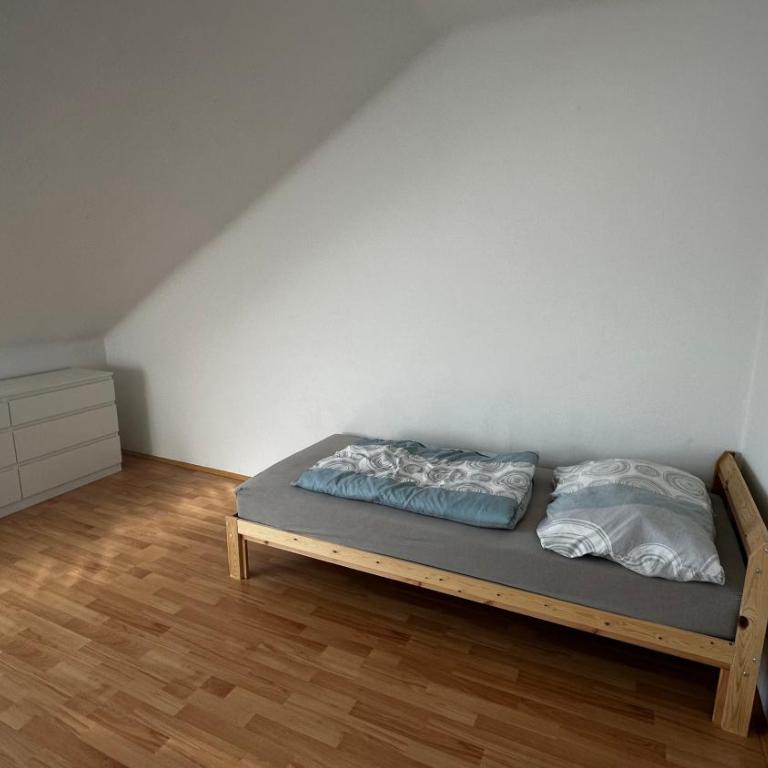 Monteurwohnung - Charmante und praktische Wohnung - Apartment mit 3 Schlafzimmern - 6