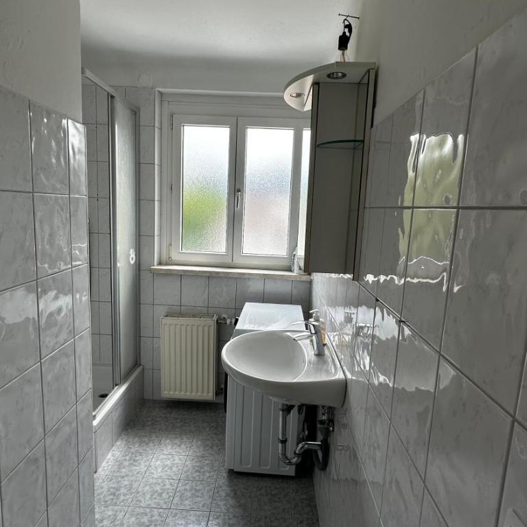Monteurwohnung - Charmante und praktische Wohnung - Apartment mit 3 Schlafzimmern - 12