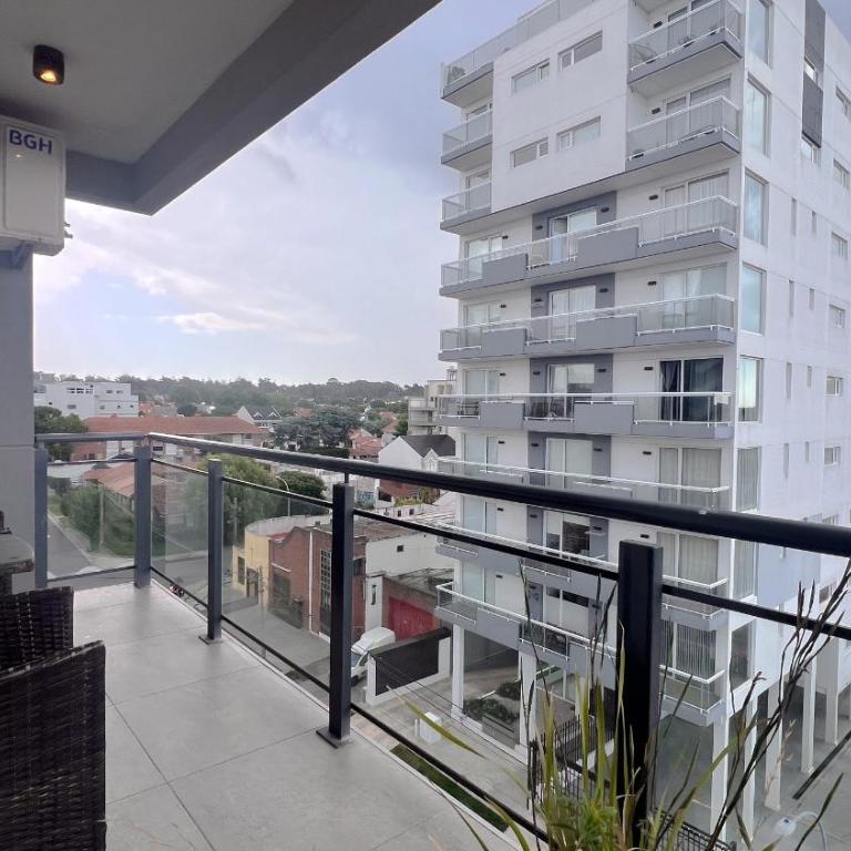 Depto Angel - Vista al Mar Punta Mogotes Para 4 personas Con cochera - Hola Sur - Two-Room Apartment - 4