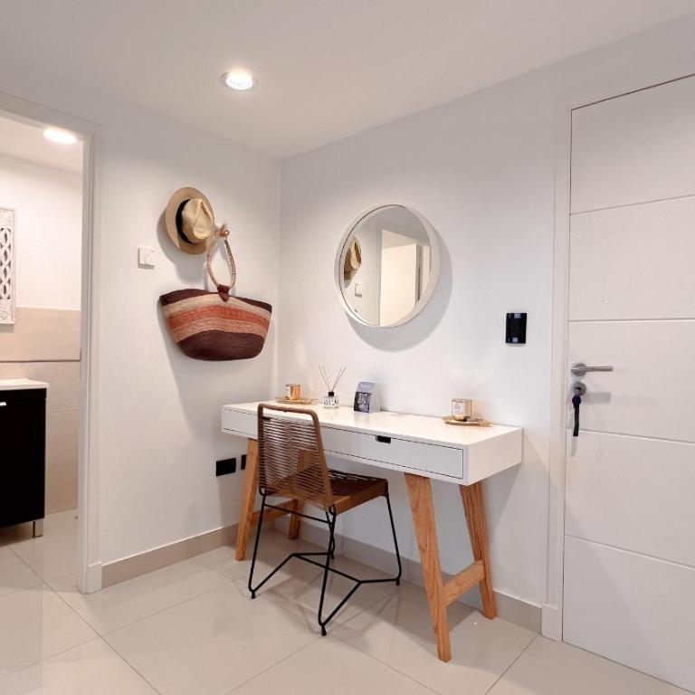 Depto Angel - Vista al Mar Punta Mogotes Para 4 personas Con cochera - Hola Sur - Two-Room Apartment - 17