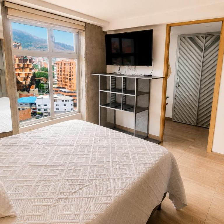 Stylish Loft in Laureles-Gorgeous views - One-Bedroom Apartment - 6
