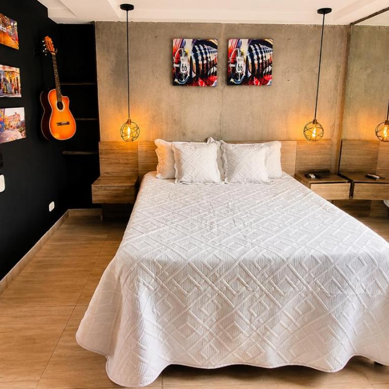 Stylish Loft in Laureles-Gorgeous views - One-Bedroom Apartment - 15