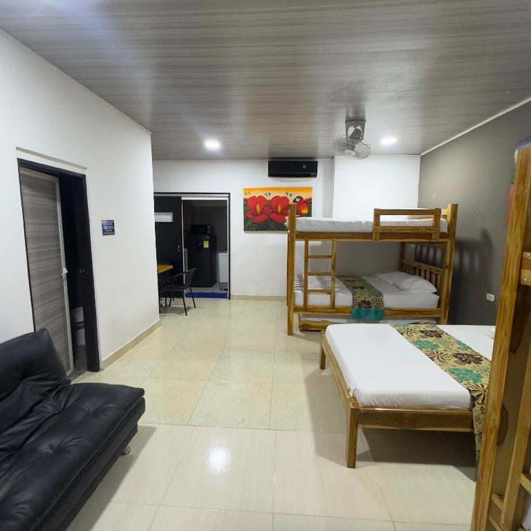 Hotel Habitaciones D y Mar - Habitación Doble con aseo compartido - 9