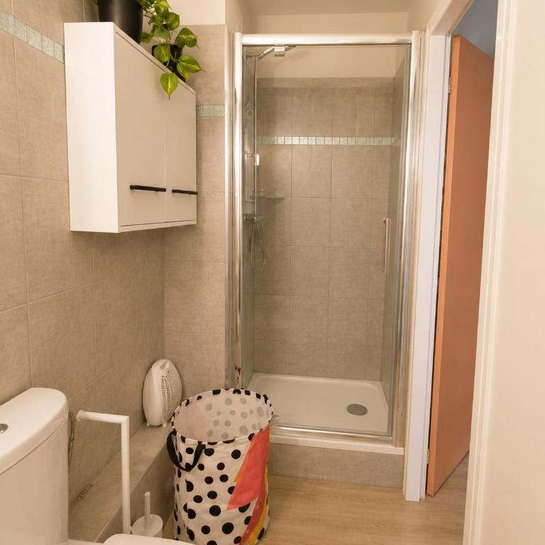 La Grande Motte - Studio double cabine 4-5p - Plage à pied - Parking privé - Terrasse - Apartment mit 1 Schlafzimmer - 13