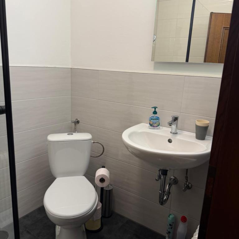 Karawankenblick - Doppelzimmer mit eigenem Bad - 1