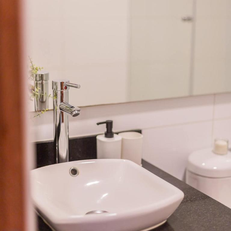 Descubre el Encanto de Las Condes en este Studio - Studio - 8