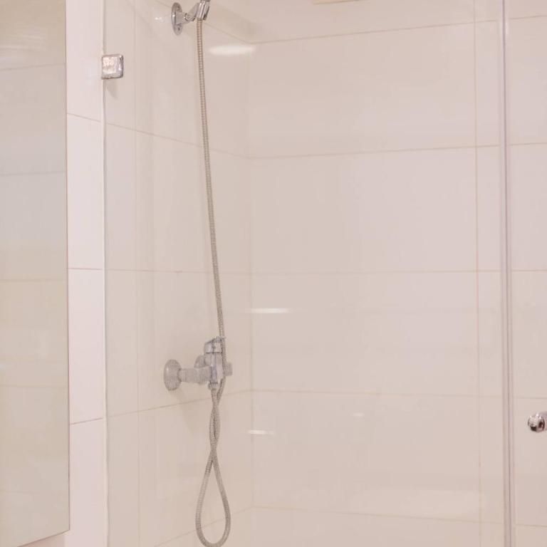 Descubre el Encanto de Las Condes en este Studio - Studio - 13