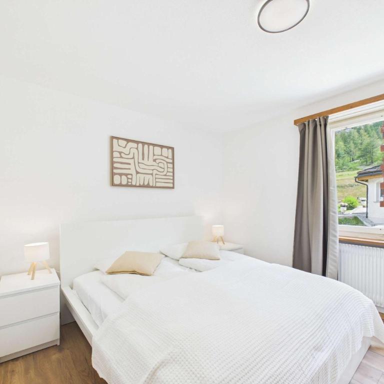 Cozy Alpine Escape for Families & Groups near Saas - Apartment - 9