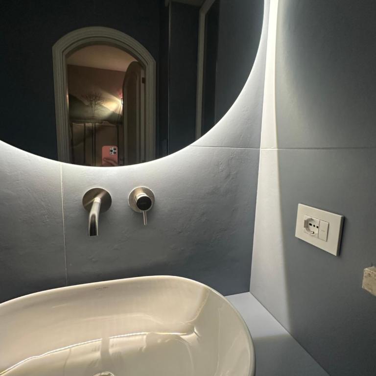 Dimore Romano - Camera Matrimoniale con Bagno Privato - 5