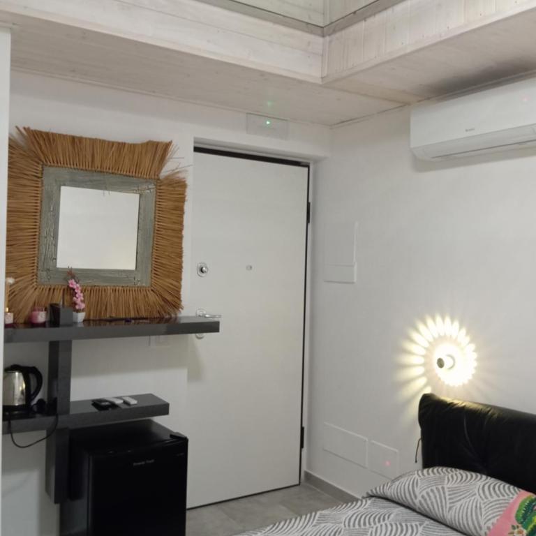 Villa Maldera-case vacanza-loft- loft queen specchio - Habitación Deluxe - 1 cama grande - 25