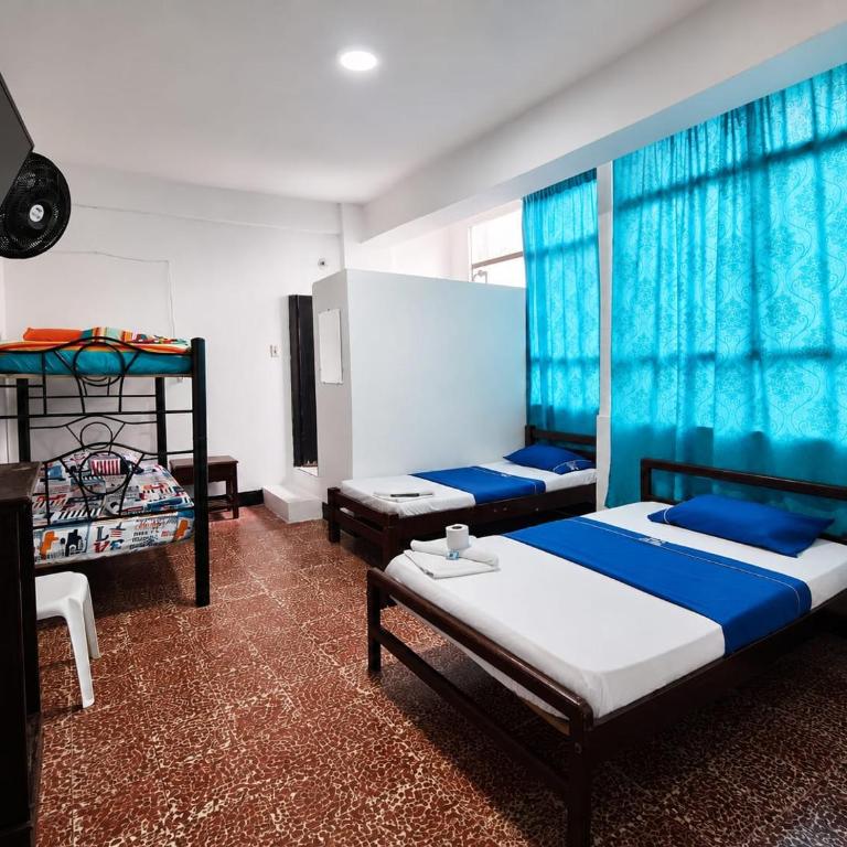 Hotel Nuevo Astoria Neiva - Habitación Familiar con baño privado - 1