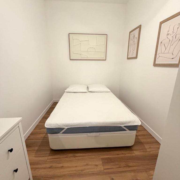 11 rue ROUGUIERE - Appartement 2 Pièces - 13