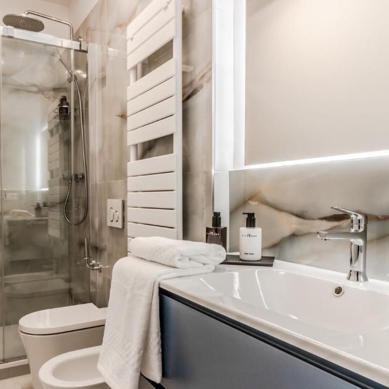 Rizzoli Luxury Towers View Apartment Bologna - Suite Appartamento con 3 Camere da Letto - 3