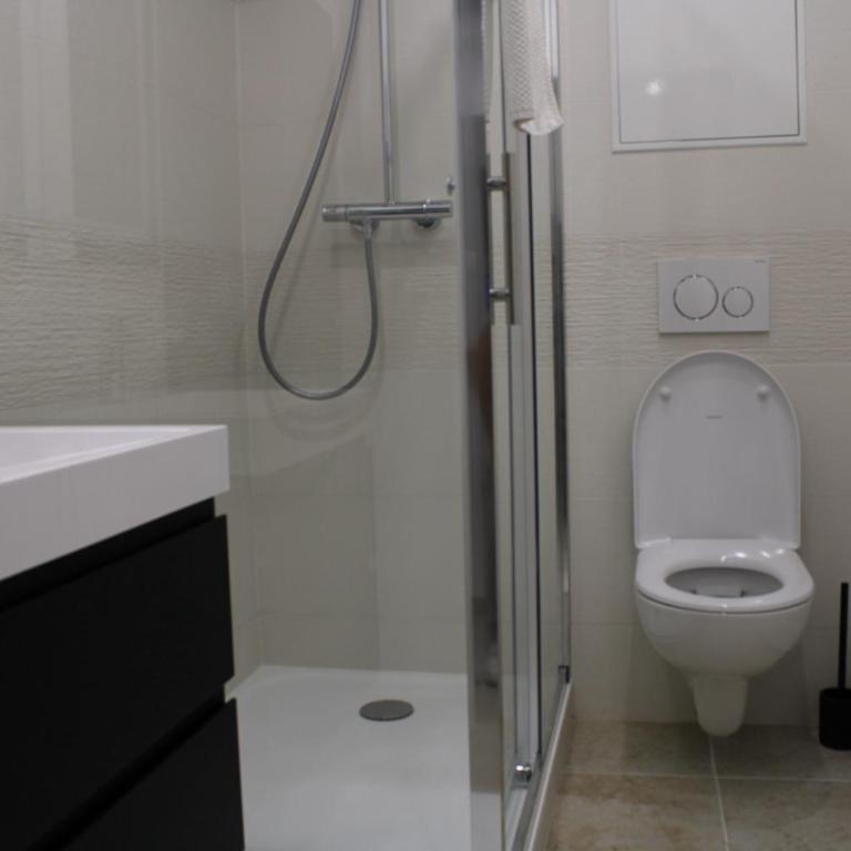 Appart'Hôtel ESTHER - Appartement Familial 1 Chambre - 5