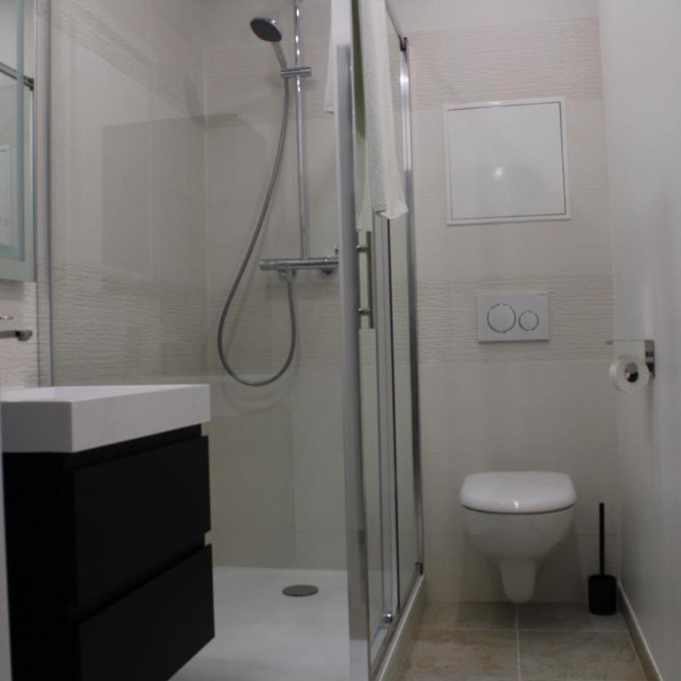 Appart'Hôtel ESTHER - Appartement Familial 1 Chambre - 7