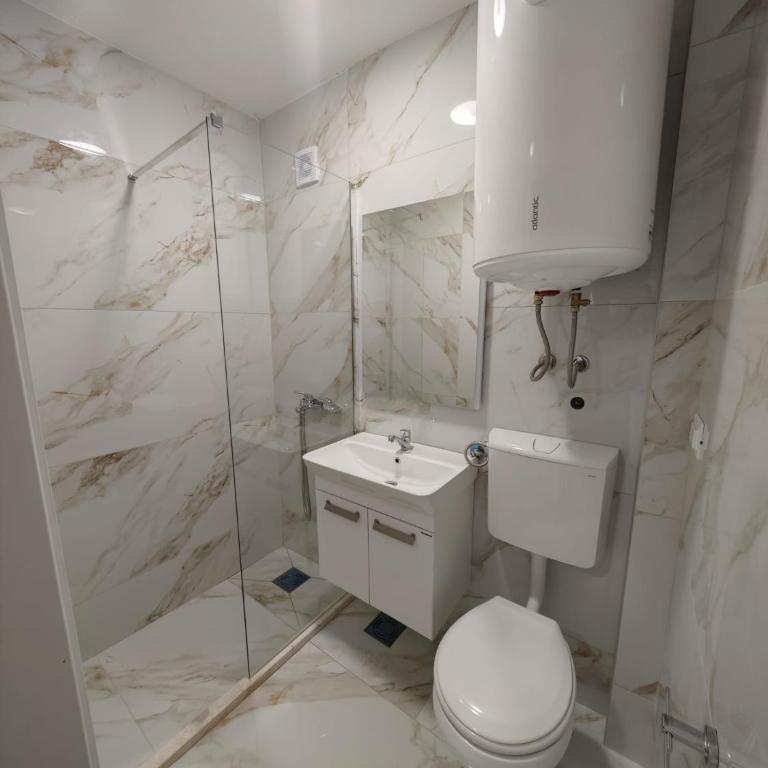 Apartments Azur - Apartman sa 1 Spavaćom Sobom - 2