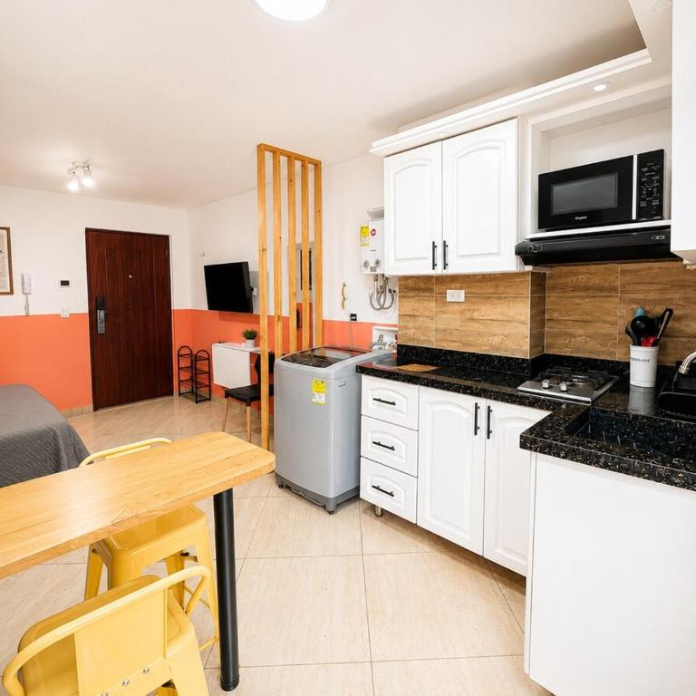 Modern loft, excellent Wi-Fi and good location - One-Bedroom Apartment - 6