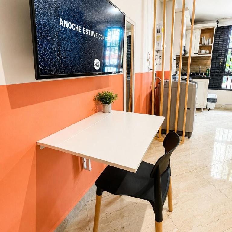 Modern loft, excellent Wi-Fi and good location - One-Bedroom Apartment - 5