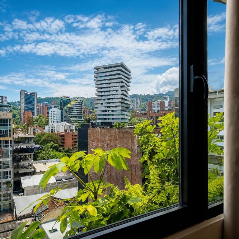 Hunters Hotel Medellin - Deluxe Double Room - 1