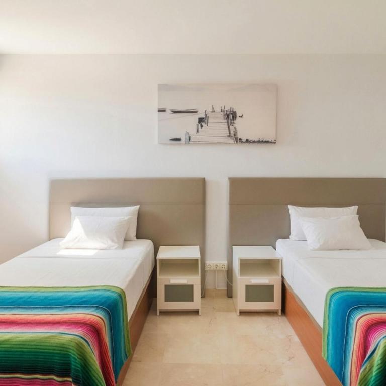 Exclusive Malaga Villa with Sea Views and Rooftop Terrace - Villa Deluxe - 12