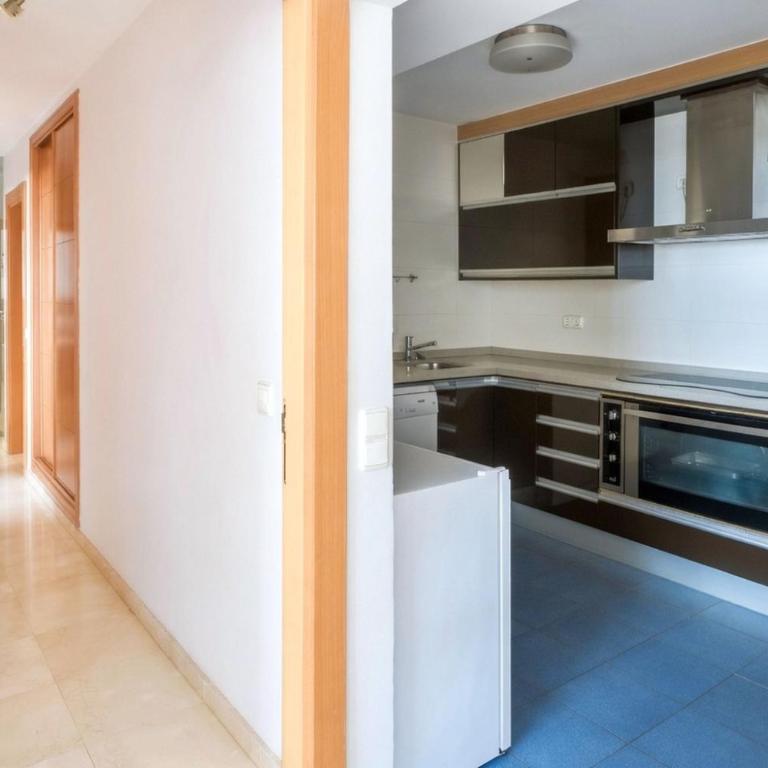 Exclusive Malaga Villa with Sea Views and Rooftop Terrace - Villa Deluxe - 13