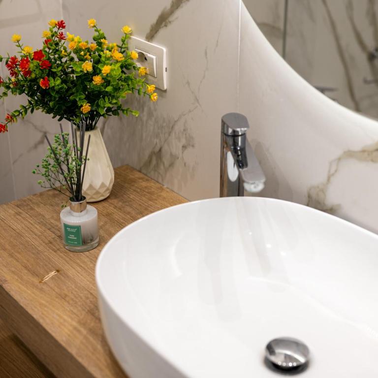 La Cattedrale Grand Apartments Naples Cathedral Historic Center - Appartamento Standard con 2 Camere da Letto - 19