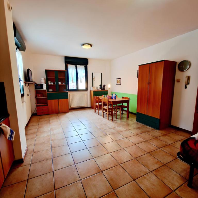 Bernina Next Stop - 30 Steps trains stations - Central Tirano - Maison 1 Chambre - 18