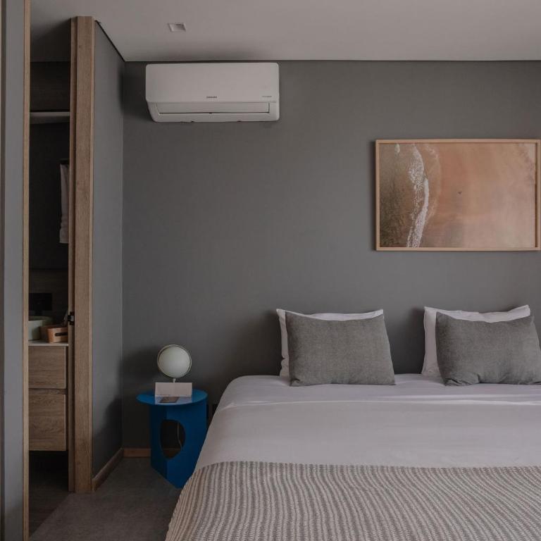 Wake Living - One-Bedroom Apartment - 4