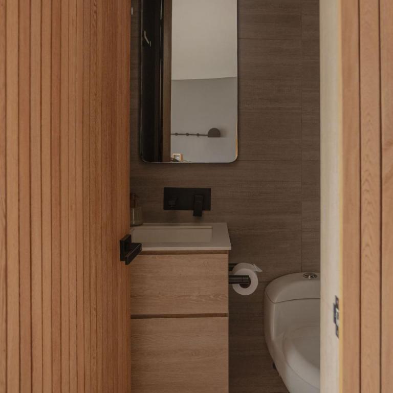 Wake Living - One-Bedroom Apartment - 2