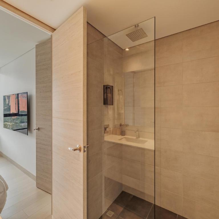 Grand by iHost - Penthouse Apartment - 8