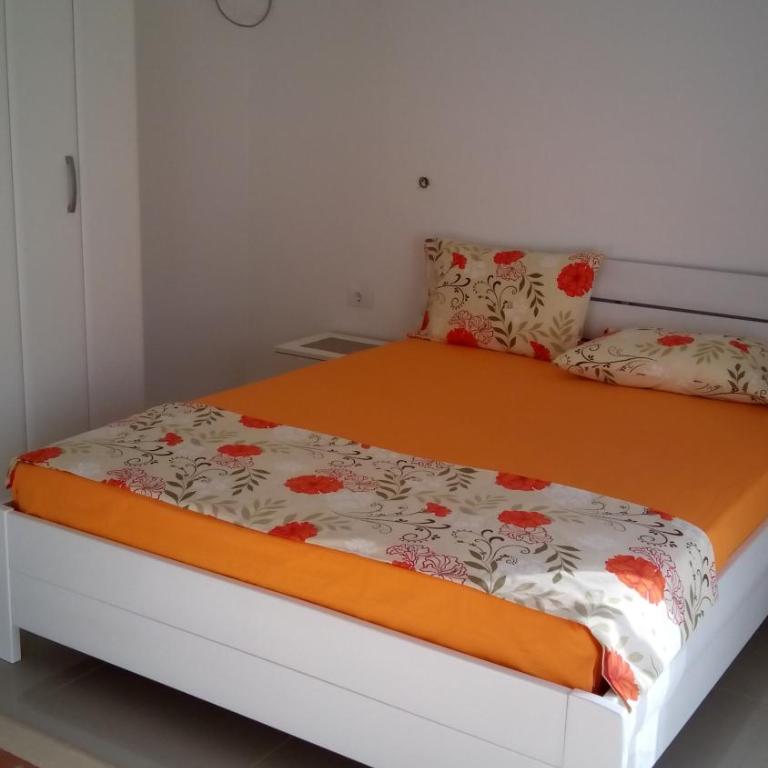 Guest House AGA - Apartment with Balcony - 9