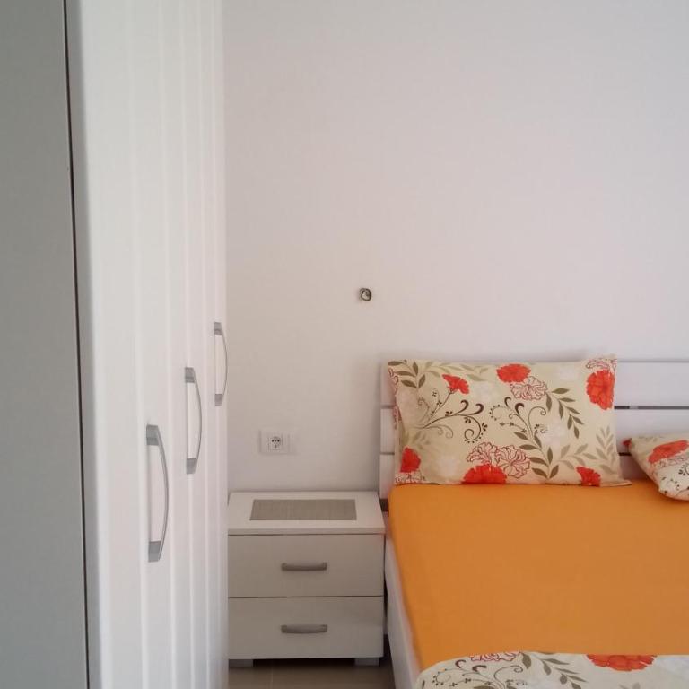 Guest House AGA - Apartment with Balcony - 10