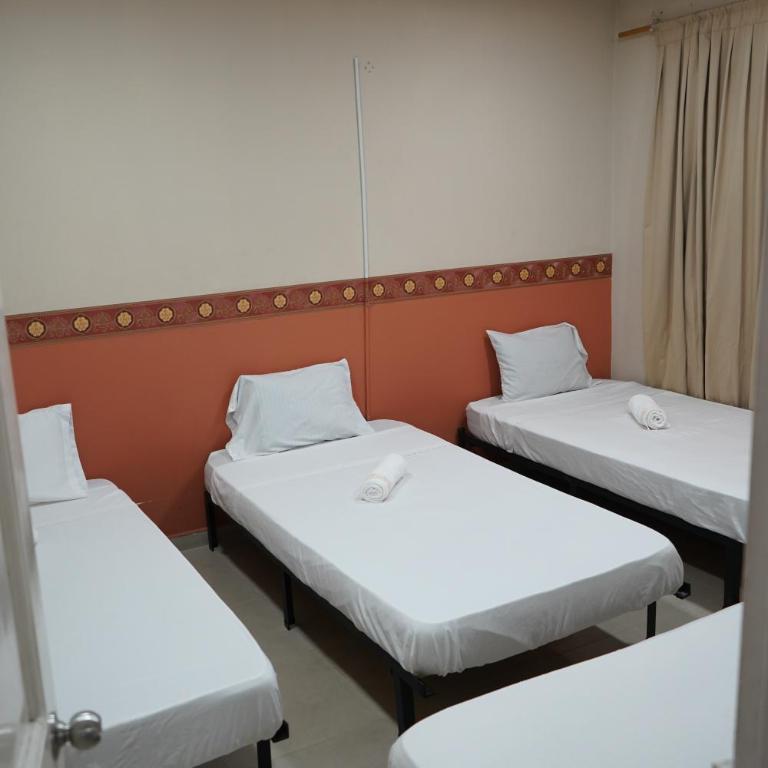 Casa Mango - Quadruple Room with Private External Bathroom - 5