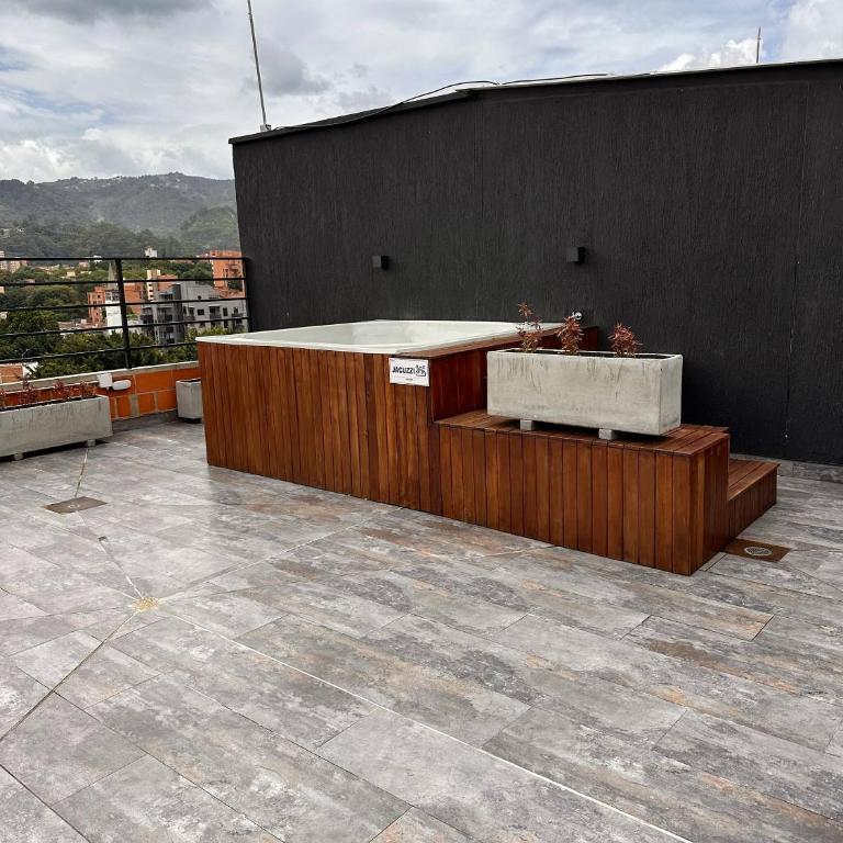 Luxury PH Whirlpool Tub AC Fast WiFi - Apartment - 41