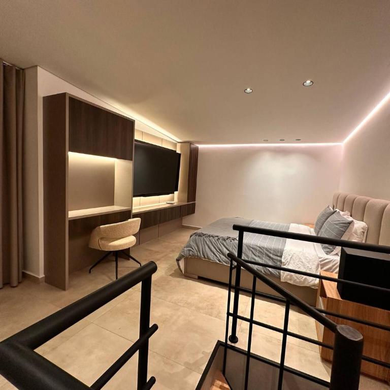 Luxury PH Whirlpool Tub AC Fast WiFi - Apartment - 58