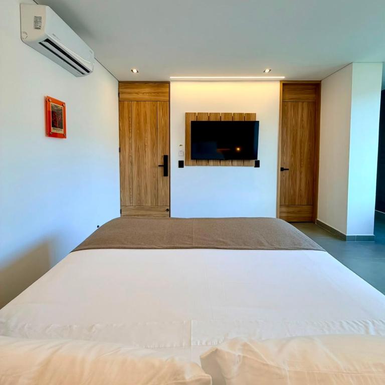 Once Suites - Suite with City View - 14