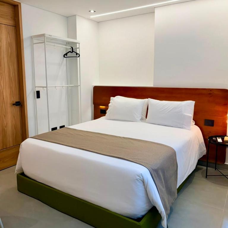 Once Suites - Standard Double Suite - 10