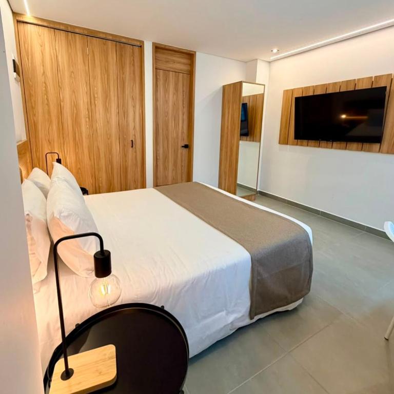 Once Suites - Superior Suite - 12