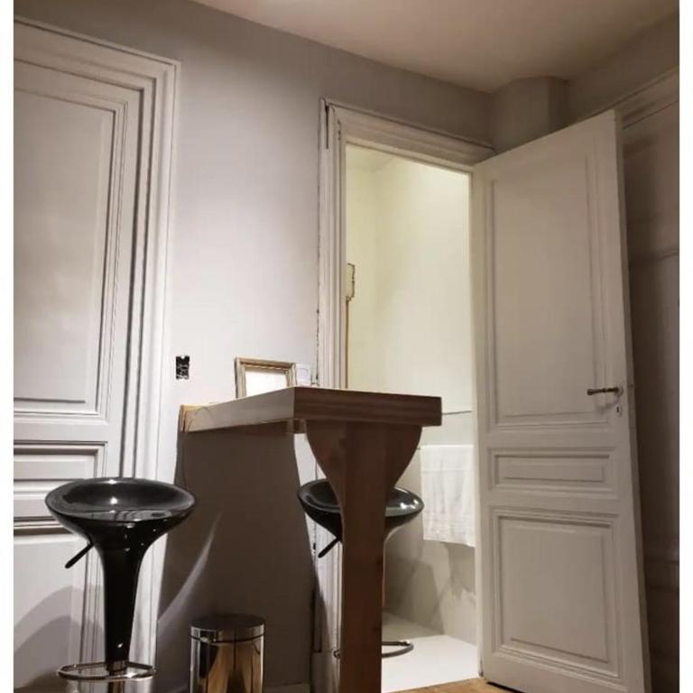 MAXIMO's STUDIO best location - One-Bedroom Apartment - 9