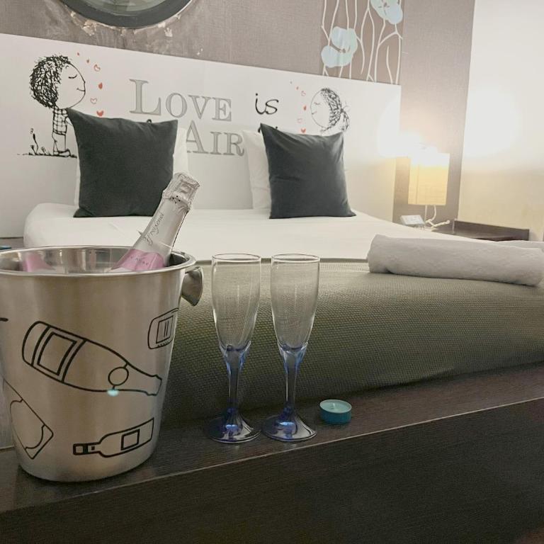 Casa Rural "El Olivo de Córdoba" con jacuzzi y parking privado - Maison de Vacances 4 Chambres - 28