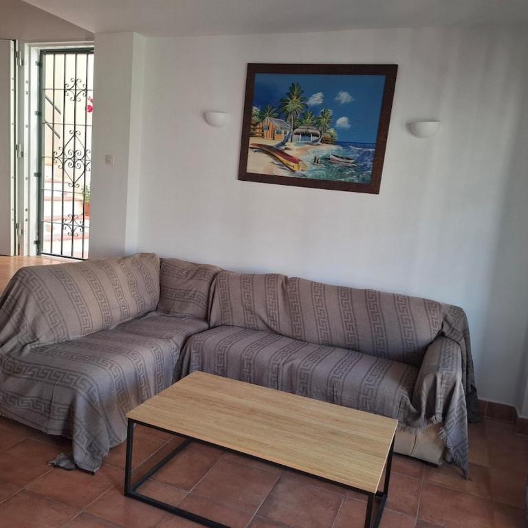 2BR Apartment & Pool & Terrace & Walk to Beach - Apartamento Deluxe de 2 dormitorios con vistas al jardín - 31