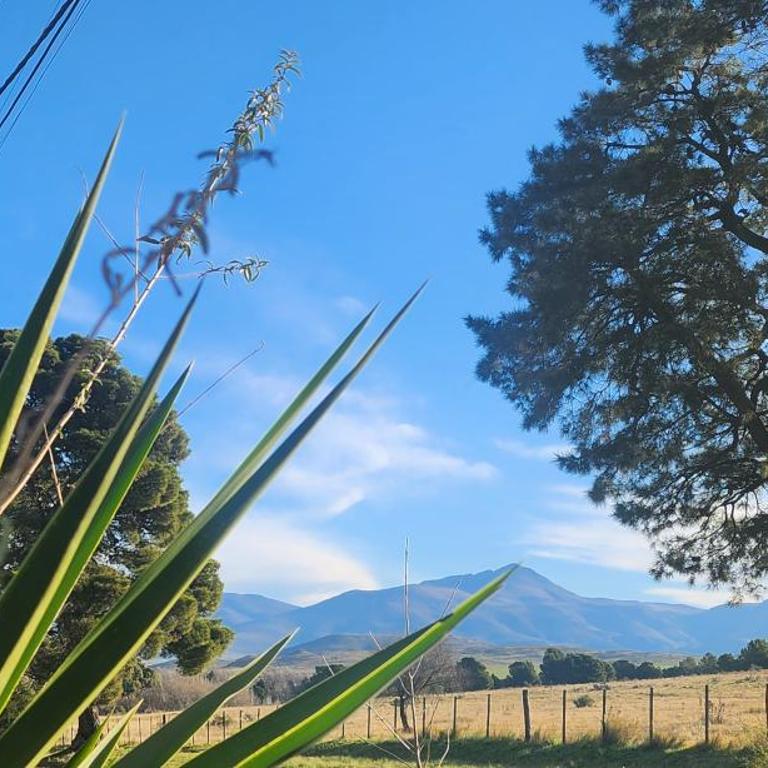Casa con vista al Cerro Tres Picos - Casa de 2 dormitorios - 2