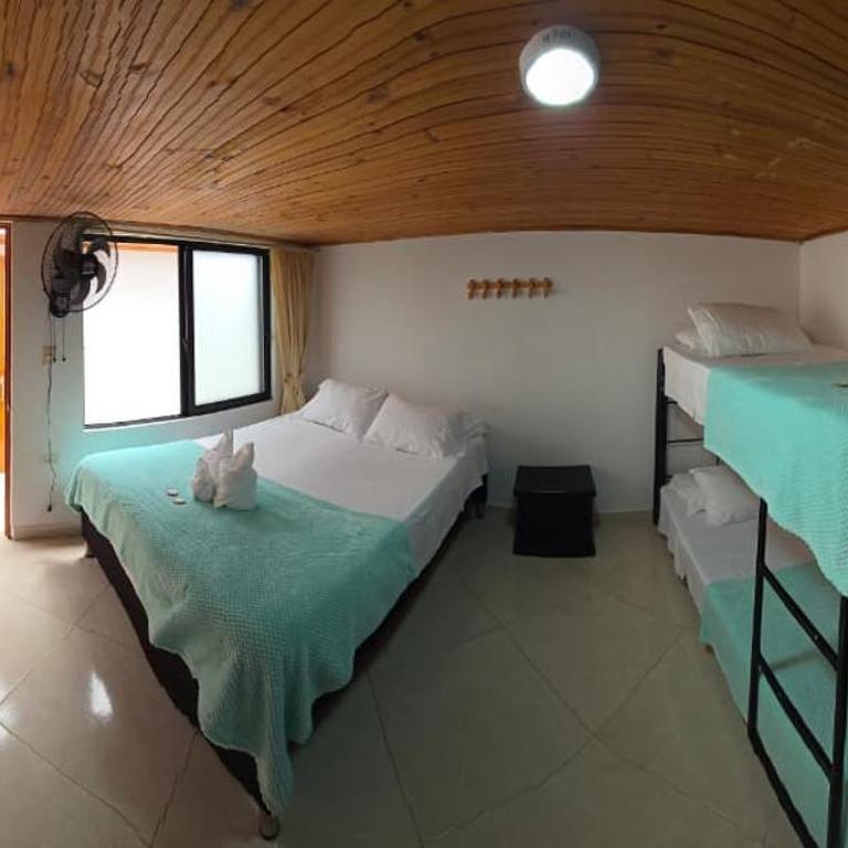 Hotel El Balcon de madera - Habitación Cuádruple Económica - 9