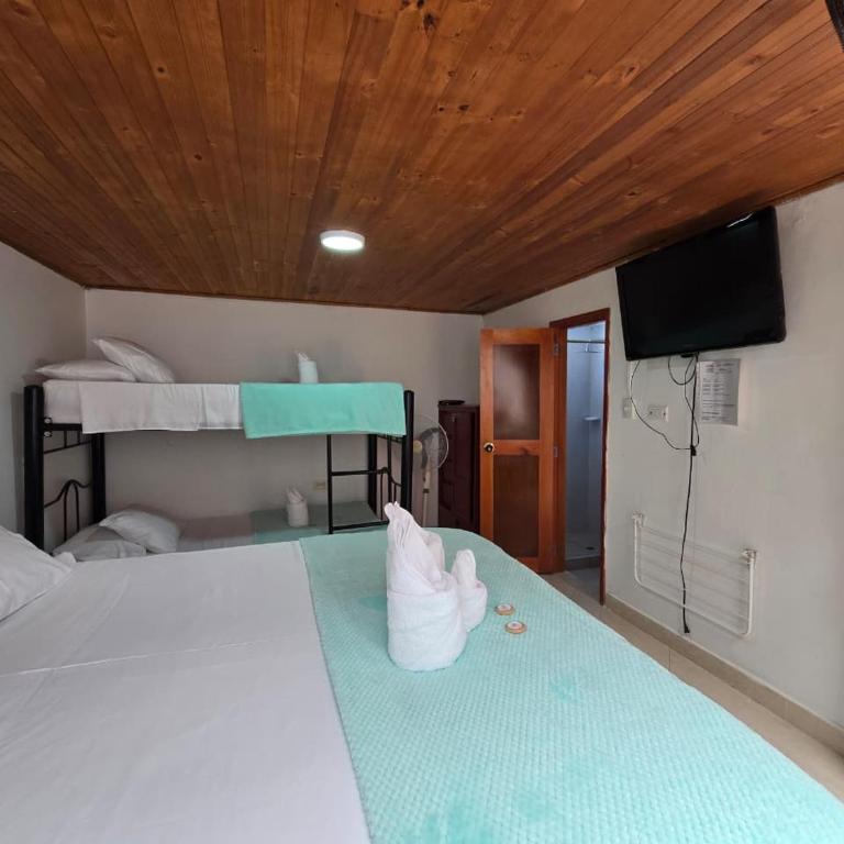 Hotel El Balcon de madera - Habitación Cuádruple Económica - 1