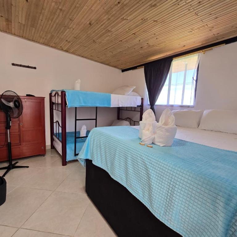 Hotel El Balcon de madera - Habitación Cuádruple Económica - 3