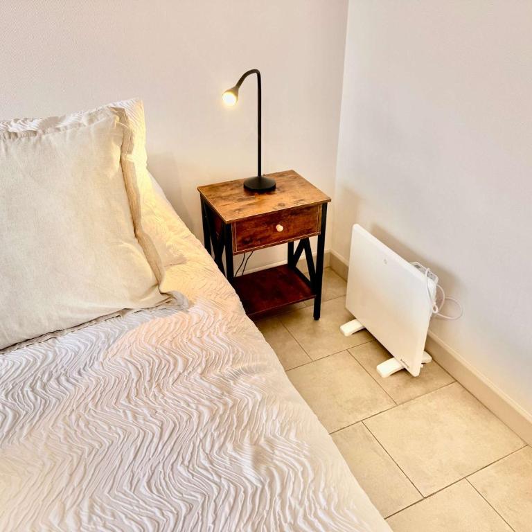 New and modern excellent connectivity - Apartment - 7
