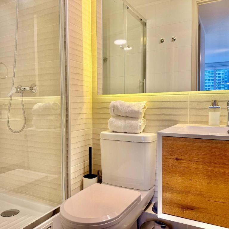 New and modern excellent connectivity - Apartment - 8