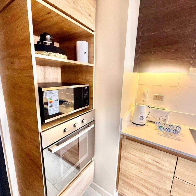 New and modern excellent connectivity - Apartment - 16