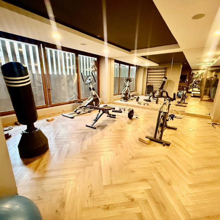 New and modern excellent connectivity - Apartment - 25